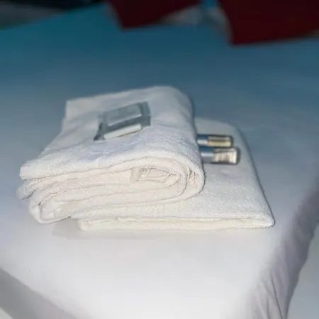 Romantique Avec Jacuzzi/balneo A Evry Courcouronnes