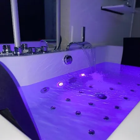 Romantique Avec Jacuzzi/balneo A Evry